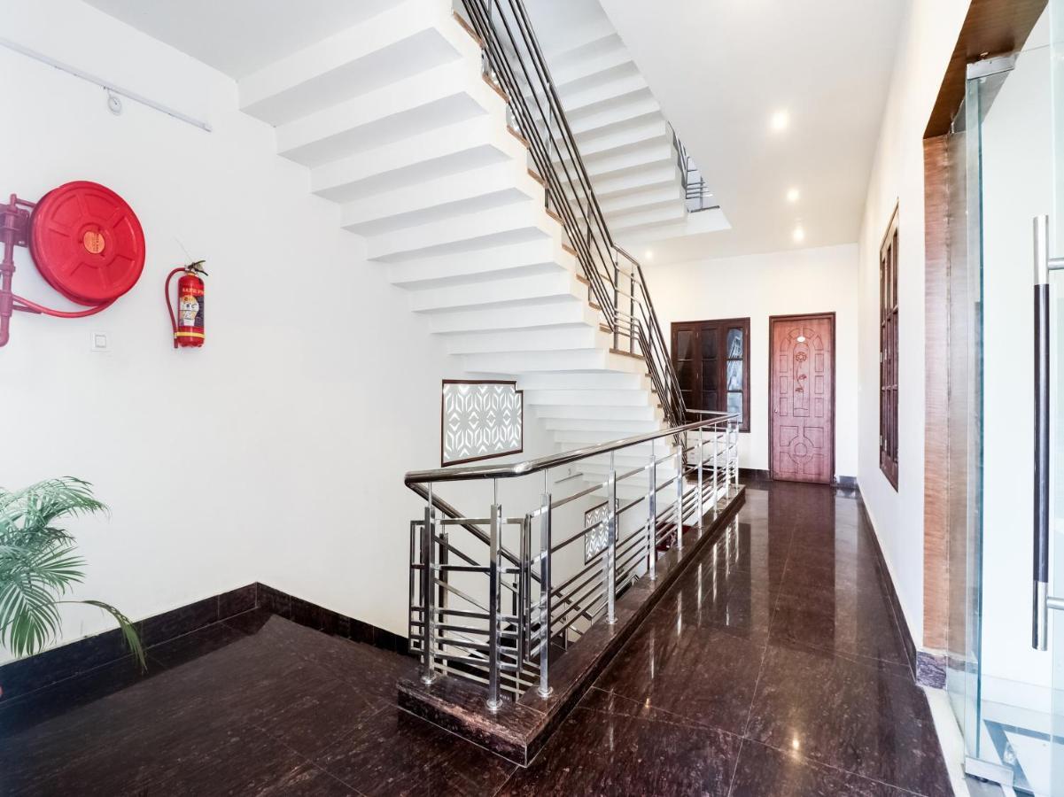 Oyo Lck1233 Rivaaj Palace Lucknow Exterior photo