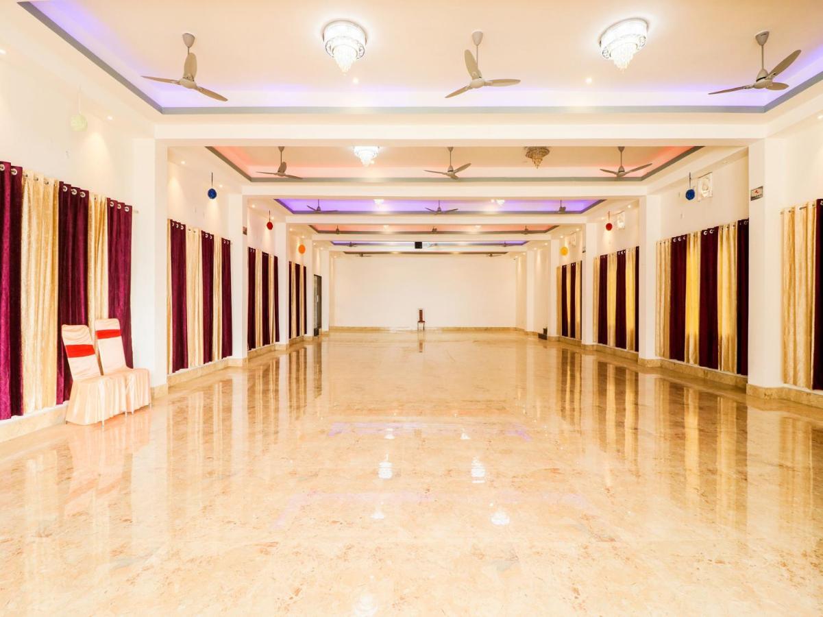 Oyo Lck1233 Rivaaj Palace Lucknow Exterior photo