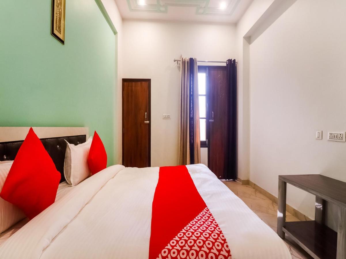 Oyo Lck1233 Rivaaj Palace Lucknow Exterior photo