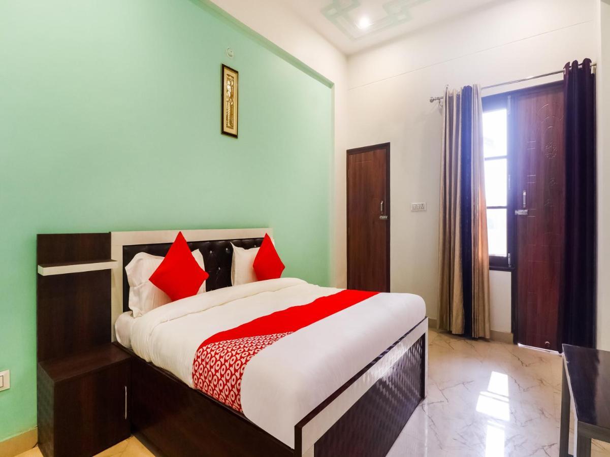 Oyo Lck1233 Rivaaj Palace Lucknow Exterior photo