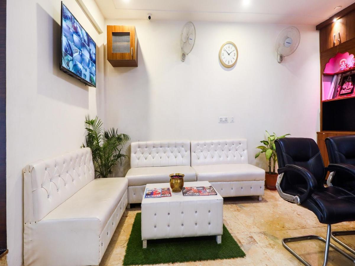 Oyo Lck1233 Rivaaj Palace Lucknow Exterior photo